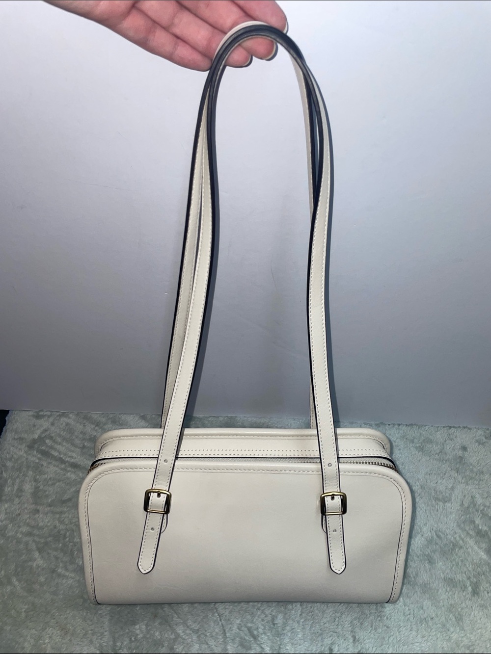 Coach ‘Swing Zip’ 20 Limited Edition Bag - Picture 2 of 13
